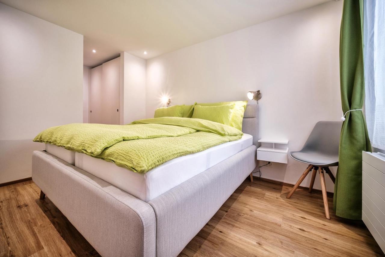 Merlotscha Modernes 2. * Arosa